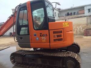 HITACHI รถขุดตีนตะขาบขนาดเล็ก7ตันมือสอง Zx75US ปั๊มไฮดรอลิก KYB ทำงานต่ำชั่วโมง - Product Image 2