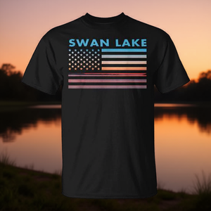 T-shirt Swan Lake Nebraska con bandiera americana vintage al tramonto - Product Image 3