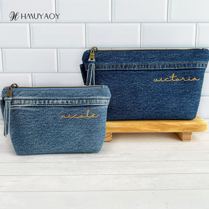 Bolsa de <span class=keywords><strong>Maquillaje</strong></span> de Mezclilla con Bordado Personalizado, Bolsas de Cosméticos de Viaje de Mezclilla Gruesa Lavada, Personalización al por Mayor con Monograma, Nombre o Logotipo - Product Image 1