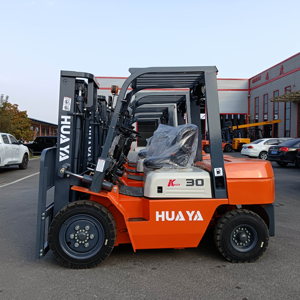 Envío Gratuito, Montacargas Diésel de 3 Toneladas, 3.5 Toneladas, 4 Toneladas, 5 Toneladas, Tracción en las Cuatro Ruedas, Motor Japonés Confiable, Montacargas Todoterreno - Product Image 1