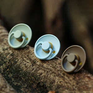 Ciuccio per Neonati a Forma di <span class=keywords><strong>Orsetto</strong></span>, Super Morbido in Silicone Alimentare con Testa Piatta, Vendita all'Ingrosso - Product Image 3