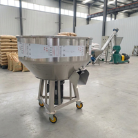 Mélangeur d'aliments pour animaux, machine à mélanger les céréales agricoles pour le bétail, production de 600 à 900 kg par heure