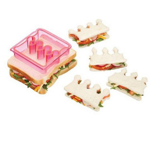 Crown Shaped Mini Truck Sandwich Cutter Green Plastic Kitchen Gadget For Party Use 10x12cm - Product Image 4