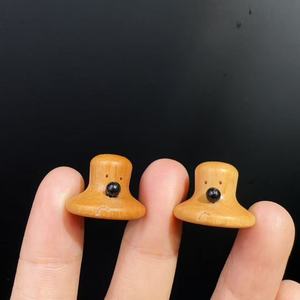 Cuentas de madera con forma de sombrero de payaso para pulseras, manualidades, accesorios de bricolaje, decoración del hogar, regalo de Navidad, regalo para compañeros de clase - Product Image 1