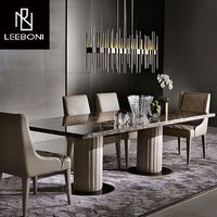 Meubles de maison durables au design de luxe, table à manger avec dessus en marbre et chaises