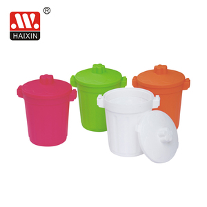Desk Top 1.4L Mini Dustbin with Lid, Wholesale Plastic Garbage Bin for School Office
