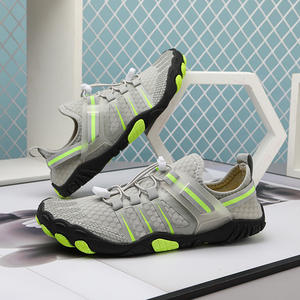 <span class=keywords><strong>Scarpe</strong></span> <span class=keywords><strong>da</strong></span> esterno traspiranti ad asciugatura rapida <span class=keywords><strong>antiscivolo</strong></span> per le donne degli uomini anfibi <span class=keywords><strong>mare</strong></span> spiaggia di nuoto calzini in gomma Sole per l'estate - Product Image 5