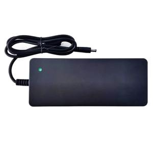 Cargador portátil para scooters eléctricos, paquete de batería LiFePO4, cargador inteligente de 12V, 12,8 V, 240 V, 14,4 W, CC, 14,6 V, 11a, 12a - Product Image 1