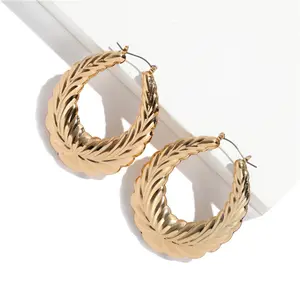 批发时尚复古镀金合金耳环中空竹节设计厚实扭环耳环