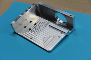 Fabrication de tôles en acier inoxydable et aluminium de haute précision par CNC, usine de découpe laser et pliage au Vietnam - Product Image 5