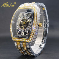 Montre de luxe pour homme avec cadran boussole, boîtier coussin, sertie de zircone cubique, lunette double rangée, style navigateur et bracelet pavé