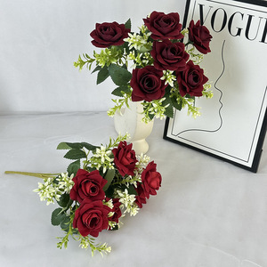 ดอกไม้ประดิษฐ์คุณภาพสูงขายส่ง 7 หัว กุหลาบผ้าไหมขนาดเล็ก พร้อมใบยูคาลิปตัส สำหรับตกแต่งบ้าน สำนักงาน งานแต่งงาน - Product Image 5