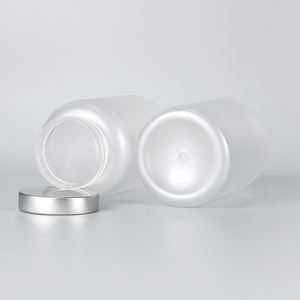 Botella de Plástico PET con Acabado Mate de 100ml, 130ml, 150ml, 200ml, Transparente con Tapa Dorada de Rosca para Envase de Cápsulas de Suplementos - Product Image 4