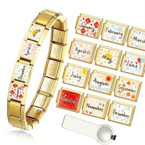 Pulsera ajustable inspirada en dibujos animados Colección Cosmic Charm Cadena chapada en oro italiano - Product Image 3