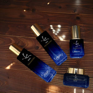 <span class=keywords><strong>Lotion</strong></span> <span class=keywords><strong>tonique</strong></span> carrée <span class=keywords><strong>noire</strong></span> verte imprimée sur mesure bouteille en verre ensemble d'emballages cosmétiques vides de luxe pour soin de la <span class=keywords><strong>peau</strong></span> carré cosmétique - Product Image 3