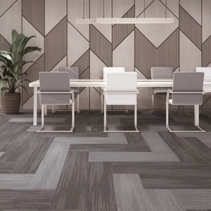 Dalles de moquette commerciales écologiques en nylon teint en masse avec support en PE, 100x25 cm, pour sols de bureaux - Product Image 1