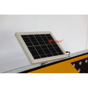 سهم ليد شمسي وامض ضوء تحذير حركة المرور في الهواء الطلق المنتج مع صوفي للأضواء على جانب الطريق - Product Image 3