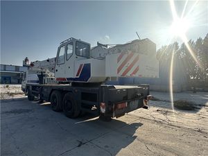 Grúa sobre Camión con Precio Competitivo, Grúa Hidráulica Telescópica de 25 Toneladas para Construcción - Product Image 5