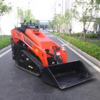 Leistungsstarker 25-PS-EPA-Kubota-Motor Mini-Kompaktlader V1000 Kettenfahrzeug mit Schaufel, für die Landwirtschaft, Hochleistung mit Forstmulcher-Anbaugerät