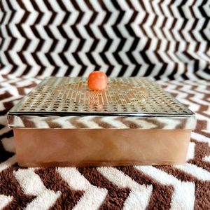 Boîte en résine artisanale haut de gamme, organiseur décoratif pour fruits secs, conteneur de rangement pour cadeaux, accent de luxe pour la maison, finition design - Product Image 1