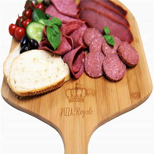 Pala para pizza artesanal Mountain And Plain de 50x30cm, de madera de bambú, para hornear pizza con mango. - Product Image 2