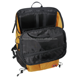 Sac à dos pour ordinateur portable en polyester écologique pliable et imperméable pour l'extérieur, style classique personnalisé, léger et durable - Product Image 2
