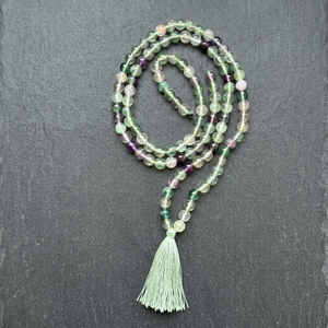 Cuentas de Mala Religiosas Hechas a Mano con Cristal de Fluorita Verde, Ecológicas, Tasbih - Product Image 1