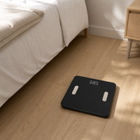 Balance connectée Bluetooth intelligente en verre trempé noir avec écran LED dissimulé pour suivi du poids corporel à domicile et en salle de sport