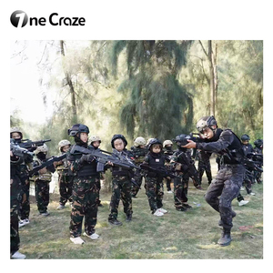 Ensemble d'équipement <span class=keywords><strong>de</strong></span> tir au <span class=keywords><strong>laser</strong></span> intelligent à détection multi-joueurs pour enfants et adultes avec gilet pour centre <span class=keywords><strong>de</strong></span> jeux intérieur et parc d'attractions - Product Image 2