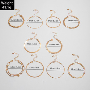 Vente en gros de <span class=keywords><strong>10</strong></span> bracelets tendance transfrontaliers en forme d'épi de blé et torsadés, provenant d'Europe et d'Amérique, en alliage simple de type os de serpent - Product Image 2