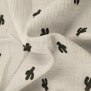 Tissu en <span class=keywords><strong>mousseline</strong></span> de coton à double couche froissé imprimé et lavé au sable <span class=keywords><strong>pour</strong></span> <span class=keywords><strong>les</strong></span> vêtements de bébé, <span class=keywords><strong>les</strong></span> couvertures, <span class=keywords><strong>les</strong></span> rideaux, <span class=keywords><strong>les</strong></span> auvents, OEKO-TEX - Product Image 1