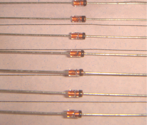 (Chip IC Gốc Linh Kiện Điện Tử) <span class=keywords><strong>TDA7052</strong></span> - Product Image 2