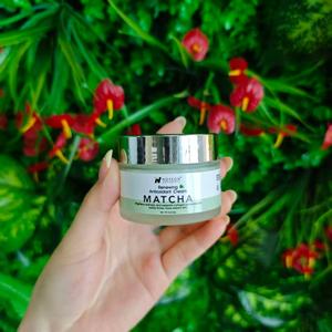 Ensemble de soins de la peau de marque privée Crème hydratante pour le visage au thé vert matcha-Teint riche en antioxydants et radieux - Product Image 1