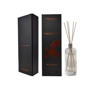 Boîte rigide personnalisée écologique et recyclable avec logo doré, base noire premium, vide, avec couvercle, pour diffuseur de parfum et diffuseur à bâtonnets - Product Image 1