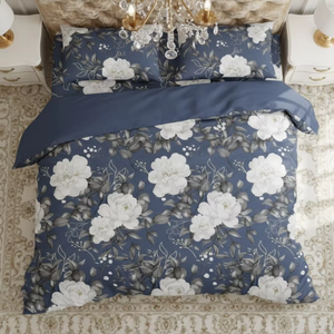 ชุดเครื่องนอนผ้าฝ้ายลายดอกไม้สีกรมท่าพรีเมียม ปลอกผ้านวมพิมพ์ลาย ผ้าปูที่นอนนุ่ม ระบายอากาศได้ดี ผู้ผลิตสิ่งทอ OEM - Product Image 1