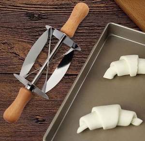 Nuevo Cuchillo Triangular de Acero Inoxidable para Cocina, Cuchillo para Cortar Masa, Herramienta para Hornear Croissants - Product Image 2