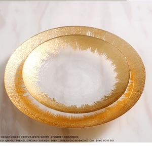 Assiettes de fête design en feuille d'or Offres Spéciales assiettes de présentation en or verres pour salles de mariage 13 pouces - Product Image 1