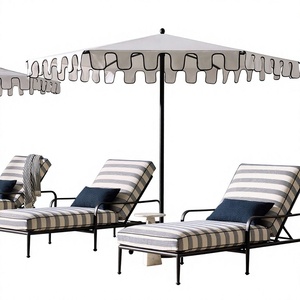 Chaise longue rembourrée à rayures personnalisée pour terrasse d'hôtel, loisirs, <span class=keywords><strong>plage</strong></span>, détente - Product Image 1