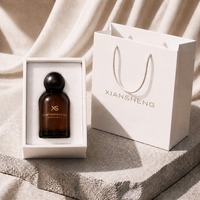 Flacon de parfum personnalisé avec logo, 30 ml, 50 ml, 100 ml, atomiseur en verre transparent pour marque de parfum, cadeau de voyage, emballage cosmétique en gros