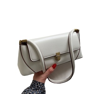 <span class=keywords><strong>Borsa</strong></span> a Spalla Vintage Francese in Morbida Pelle PU per Donne, Borsetta con Chiusura Dorata - Product Image 4
