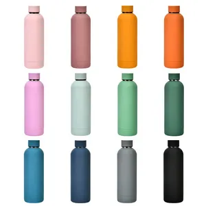 Bouteille garrafa térmica personalizada, garrafa térmica colorida para parede dupla de 500ml em aço inoxidável e borracha, pintura fosca, para áreas externas