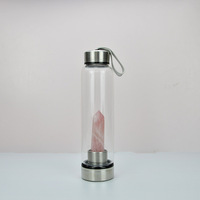Bouteille d'eau en verre cristallin DIY de luxe avec pierres précieuses de guérison et quartz rose pour chakras
