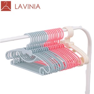 Percha de Plástico Antideslizante Lavinia Talla M para Niños, Perchero Individual Multifuncional de Pie para <span class=keywords><strong>Ropa</strong></span> de Bebé, para el Hogar - Product Image 1