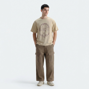 T-shirt pour homme beige à manches courtes, col rond, coupe classique, jersey décontracté, 100% coton respirant, impression sérigraphique sur le devant, 240g - Product Image 1