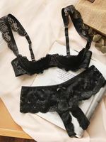 Set Lingerie Wanita 2026, Bra Setengah dengan Detail Renda Seksi dan Payet, Kontrol Ketat, Dilengkapi Celana Dalam dengan Detail Lubang