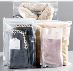 Sac d'emballage de vêtements en plastique PVC transparent sac à fermeture éclair personnalisé sac de rangement pour chemises vêtements - Product Image 3