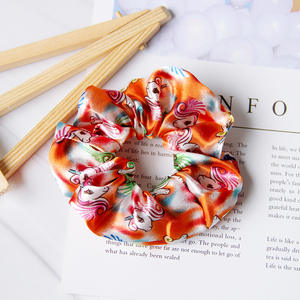Simple dibujos animados satén seda <span class=keywords><strong>unicornio</strong></span> impreso pelo <span class=keywords><strong>Scrunchies</strong></span> Vintage hecho a mano Cola <span class=keywords><strong>de</strong></span> Caballo banda <span class=keywords><strong>de</strong></span> goma para niñas mujeres - Product Image 4