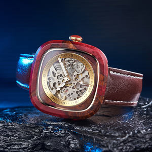 뜨거운 판매 <span class=keywords><strong>OEM</strong></span> 사용자 정의 로고 스포츠 시계 수제 나무 가죽 밴드 포인터 아트 디자인 유행 중공 디자인 도매 선물 - Product Image 1
