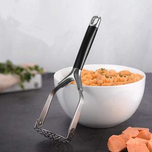 <span class=keywords><strong>Presse</strong></span>-<span class=keywords><strong>purée</strong></span> en acier inoxydable - Ustensiles de cuisine en gros les plus vendus. Articles de cuisine. Nouveau écrase-pommes de terre. - Product Image 2