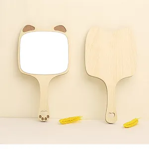 Espejo pequeño de madera con orificio montado en la pared para maquillaje, espejo de mano con formas de oso y gatito personalizado, venta al por mayor